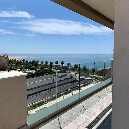 Penthouse With Wide Terrace Next To The Ocean Apartman *