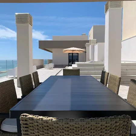 Apartman Penthouse With Wide Terrace Next To The Ocean Huelva