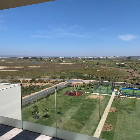 Apartman Penthouse With Wide Terrace Next To The Ocean